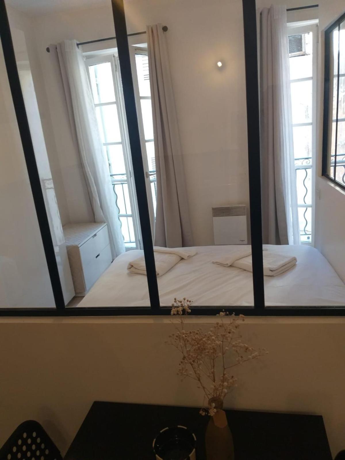 Beau Loft Au Coeur De Toulon Apartment Exterior foto